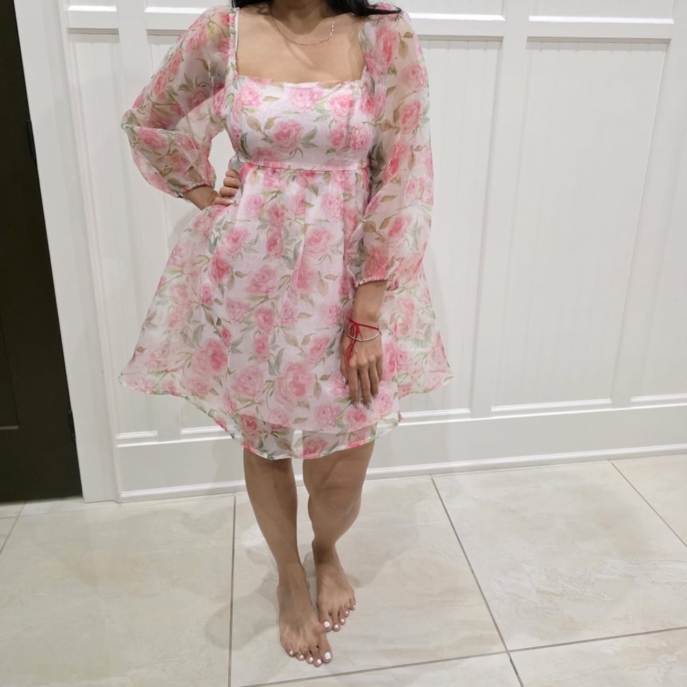 Women’s dress with roses